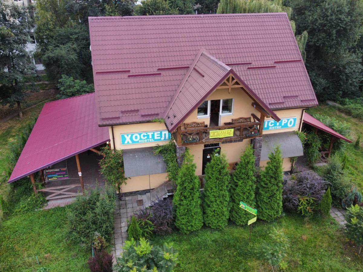 איוונו-פרנקיבסק Hostel On Flotska מראה חיצוני תמונה