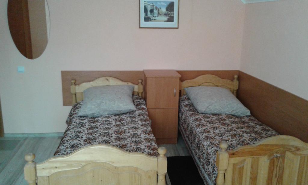 איוונו-פרנקיבסק Hostel On Flotska חדר תמונה